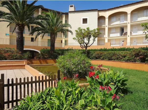Port Cogolin, T2 calme dans belle résidence, piscine, proche St Tropez Extérieur photo